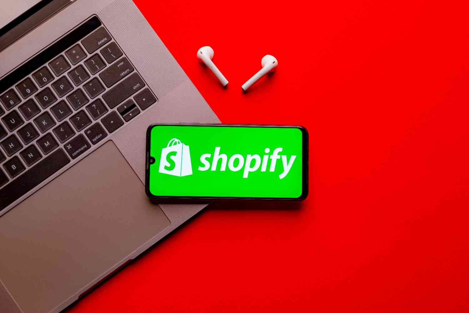 FAQ blog discussing Shopify SEO agency in New York.